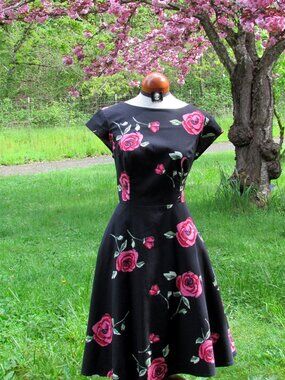 FIT 'n FLARE DRESS, L, BLACK w PINK ROSES, COTTON SWING 1950s STYLE DANCE PARTY